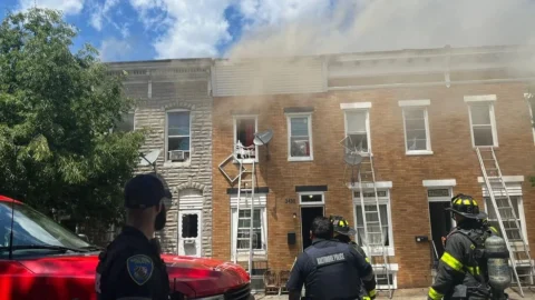 multiple-homes-baltimore-caught-fire